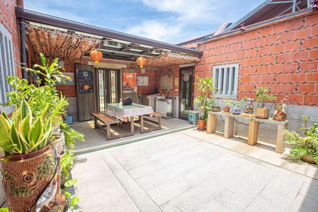 任我行民宿 Jincheng Buitenkant foto