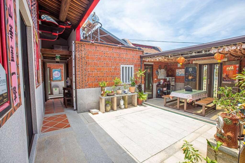 任我行民宿 Jincheng Buitenkant foto